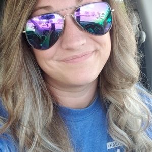 Meet your Posher, Lindsey